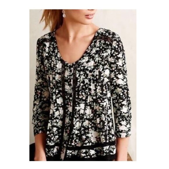 ANTHROPOLOGIE - Maeve Boho black floral blouse with cutout detailing - Picture 4 of 10